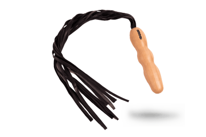 Knechtholz Peitsche Flogger – Summsi Edition aus Kirschholz, Dildo handgefertigt, mit geschmeidigen Lederbändern für vielseitige Sinneserlebnisse.